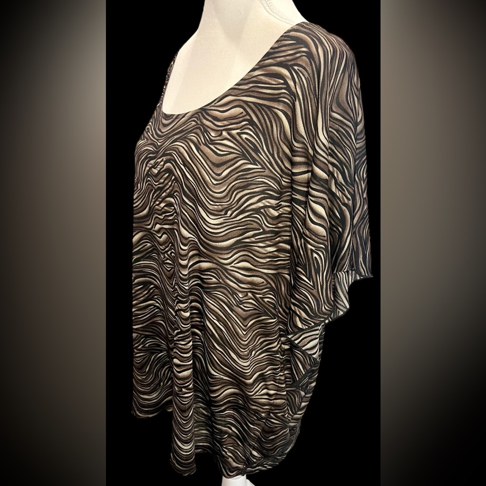 CHICOS semi sheer swirl tan Batwing top women's Size 3 in Chicos same as Size L